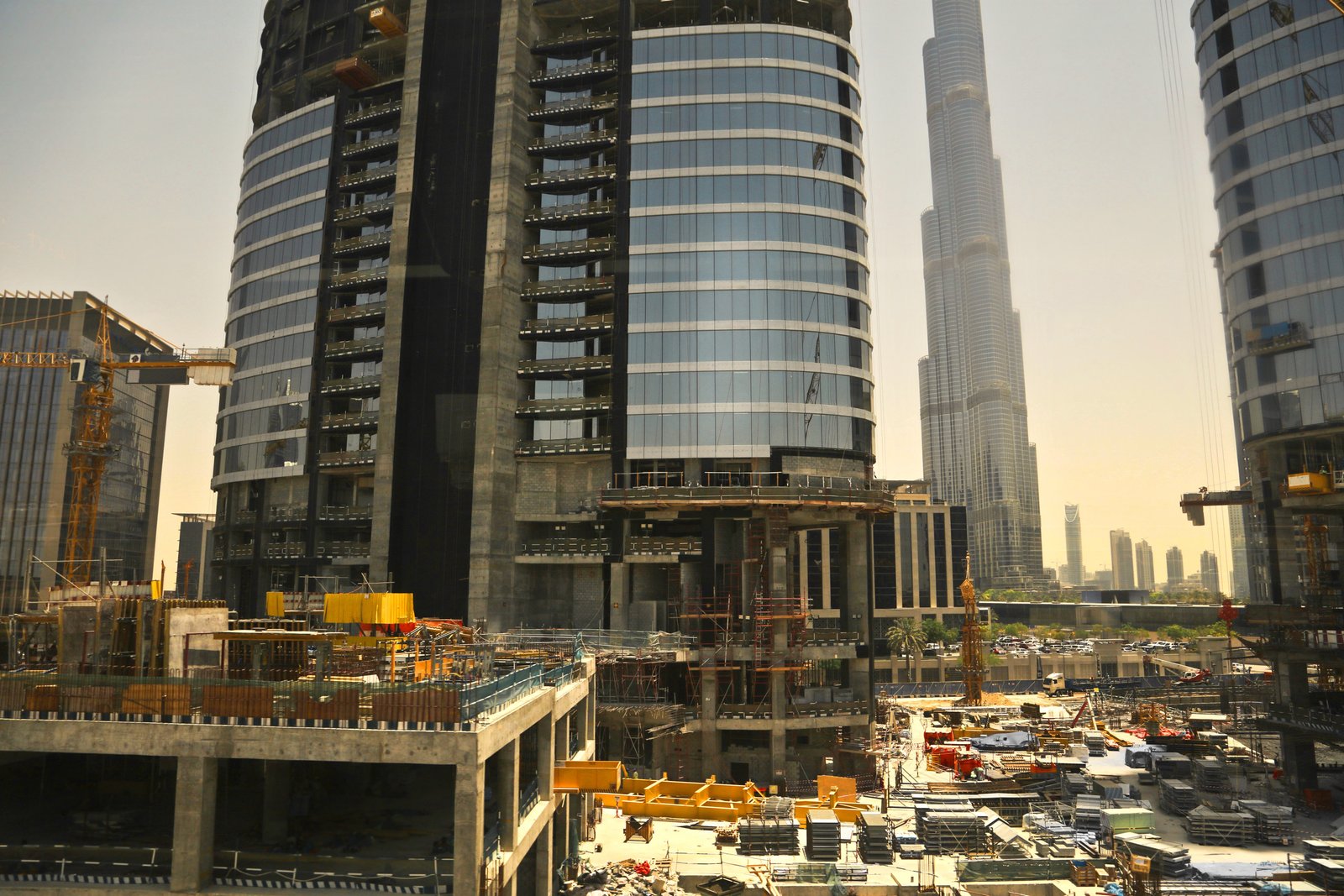 Off-Plan vs Ready Property: What to Consider